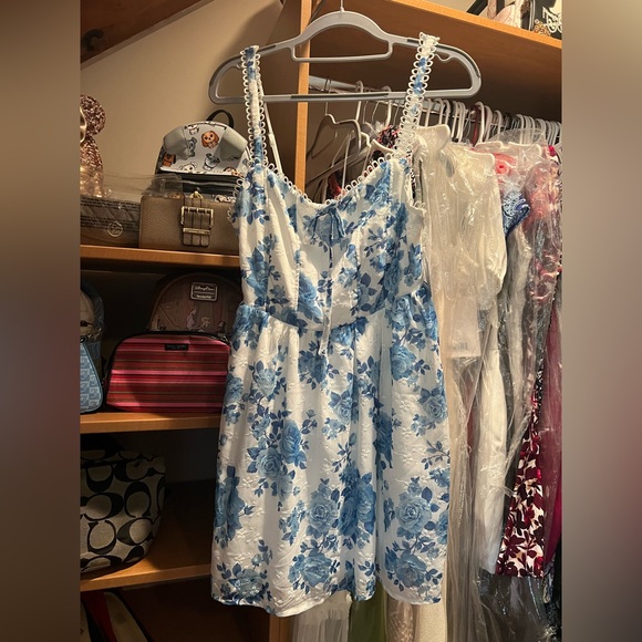 Altar'd State Dress NEW size M - Picture 5 of 5